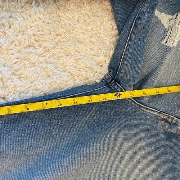 Frame Le Stevie Women's Crop Jeans. Distressed. Blue. Size 29. Streewear. Cute - Picture 13 of 13